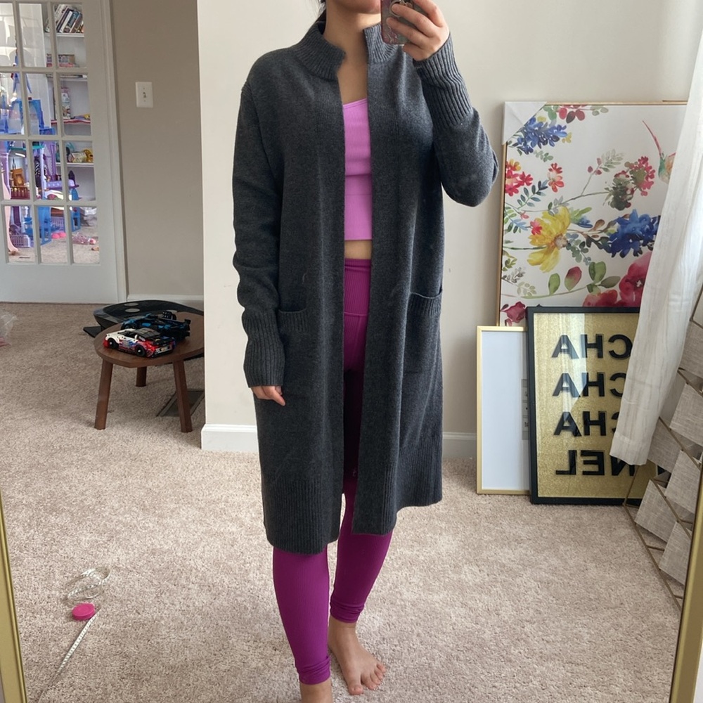 Athleta merino wool & cashmere cardigan. Xs-s